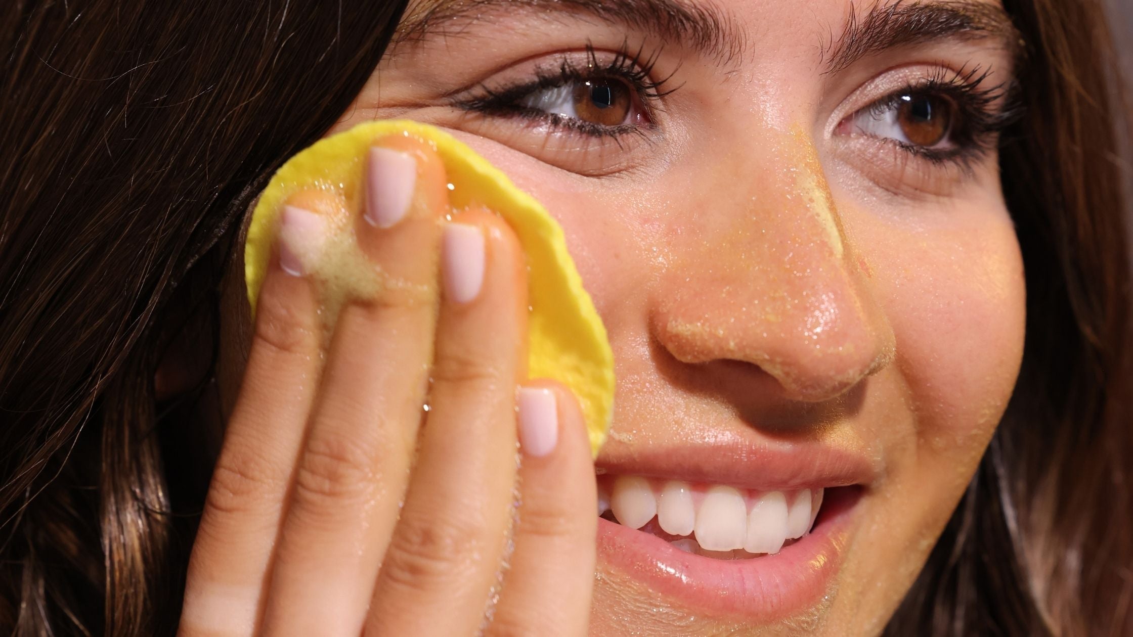 The Benefits and Uses of Kojic Acid and Turmeric Cleansing Pads